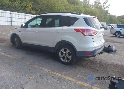 2015 Ford Escape Se z USA, uszkodzony, nr VIN 1FMCU0G90FUB69115